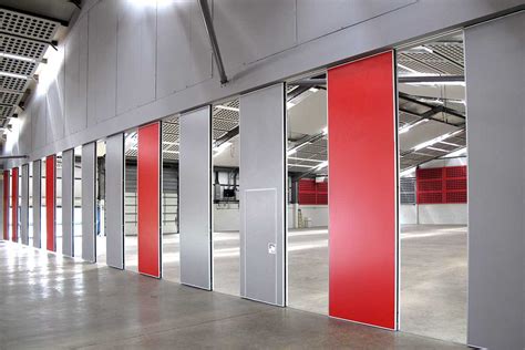 using moveable devices or boxes with metal walls|types of movable wall systems.